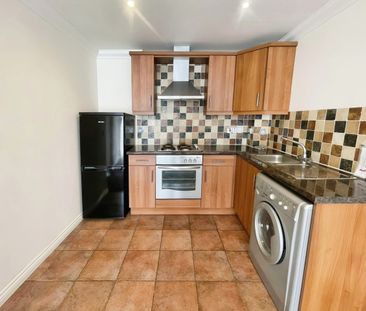 St Andrews Court, Calcutta Road, Tilbury, RM18 - Photo 6