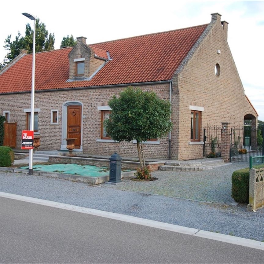 Mooie gelijkvloerse woning in landelijke stijl met rustige ligging in Wurfeld. - Photo 1