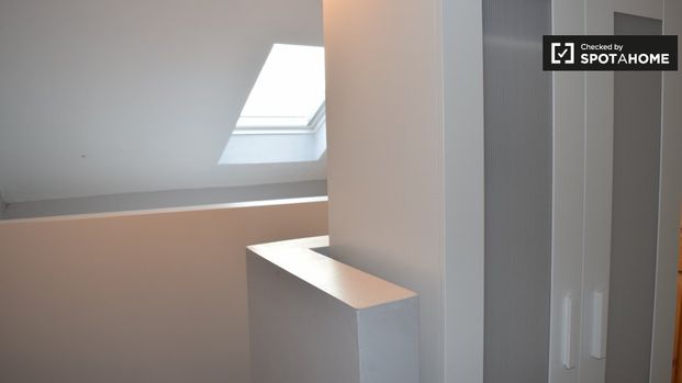 Room for rent in 4-bedroom apartment in Glasnevin, Dublin - Photo 1