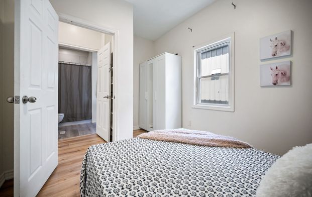 For Lease - 35 Britannia Avenue, Hamilton, Ontario - Photo 1