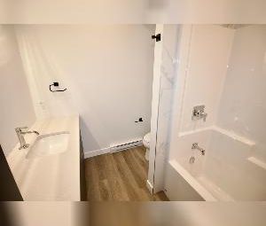 2 Bed 1 Bath Suite Ottewell Home For Rent Edmonton - Photo 5