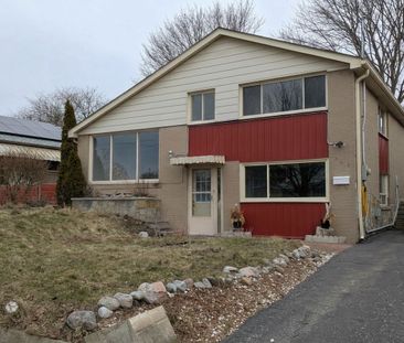 For Lease - 740 Stone Street, Oshawa, Ontario - Photo 4