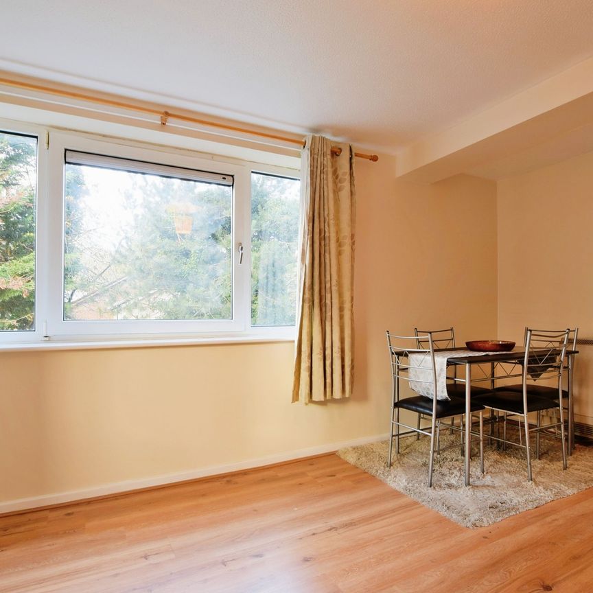 1 bedroom apartment to rent Tilehurst Court, Kersal Way, Salford, M7 - Photo 1