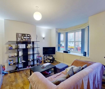 3 bedroom ground floor flat to rent - Photo 1