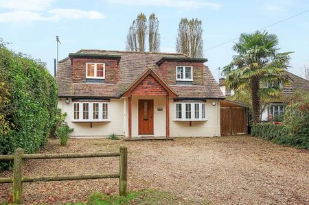 4 bedroom detached house to rent - Photo 3
