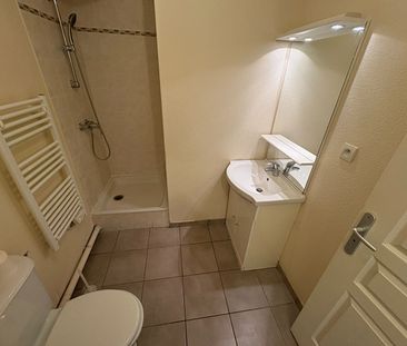 Location Appartement 1 pièce 33m² - Photo 3
