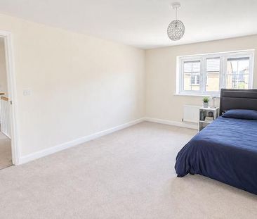 4 bedroom detached house to rent - Photo 6