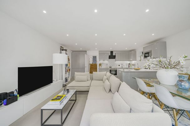 3 Bedroom - Photo 1