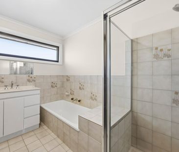 Immaculate 2 Bedroom Family Home! - Photo 3