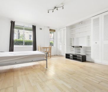 Studio to rent - Photo 1