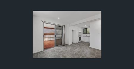 MULTIGENERATIONAL LIVING | SPACIOUS 5-BEDROOM HOME - Photo 2