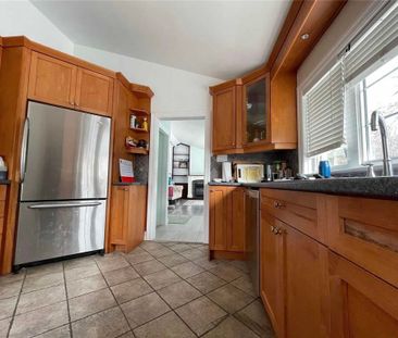 For Lease - 5433 SPRUCE Avenue, Burlington, Ontario - Photo 5