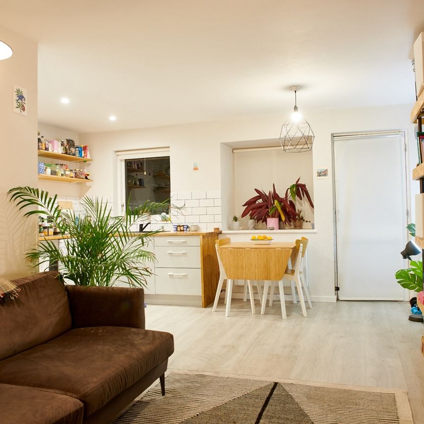 1 Bed Flat, Bakers Hill, E5 - Photo 1