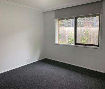 Your Surrey Hills Sanctuary Awaits - Photo 3