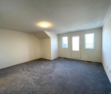 For Lease - 82 Ness Drive, Richmond Hill, Ontario - Photo 4