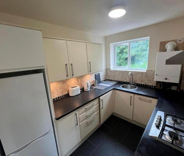 Studio to rent - Photo 5