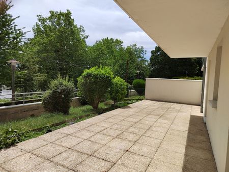 Location Appartement 3 pièces 63m² ST JEAN DE LA RUELLE 45140 - Photo 3