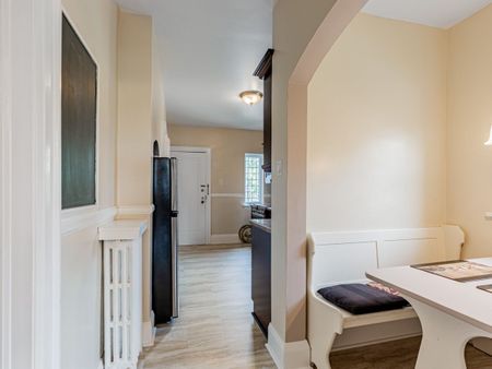 For Lease - 2 Larkin Avenue Unit# Upper, Toronto, Ontario - Photo 3