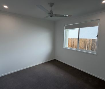 34 Kashmir Cct, Greenbank QLD 4124 - House For Rent | Domain - Photo 5