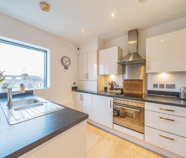 2 bedroom flat to rent - Photo 3