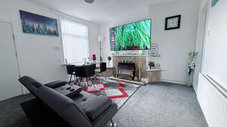 3 bedroom terraced house to rent - Photo 5