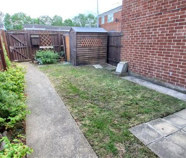 3 bedroom terraced house to rent - Photo 1