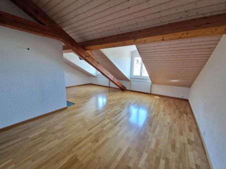 Appartement de 3,5 pièces dans les combles - Foto 3