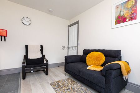 Apartment to rent in Dublin, Rathmines - Photo 4