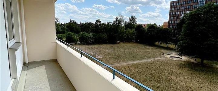 Frisch renovierte Familienwohnung mit Balkon! - Photo 1