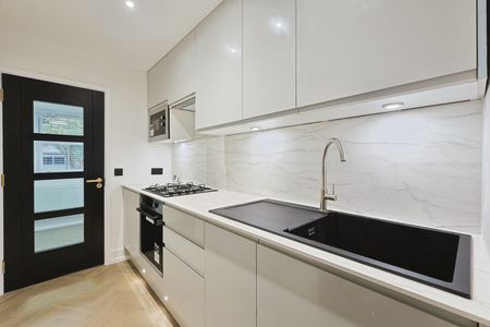 2 Bed Flat, Stanlake Road, W12 - Photo 2