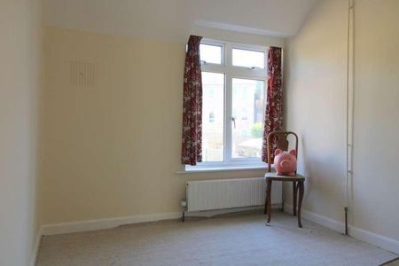 Vale Road, BN25 - Photo 4