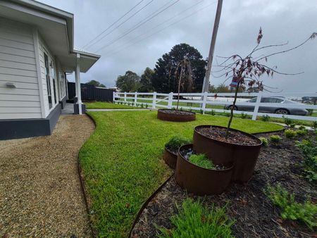 Coldstream - Photo 3