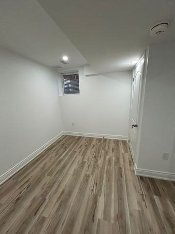 For Lease - 23 Bleasdale Avenue, Brampton, Ontario - Photo 4