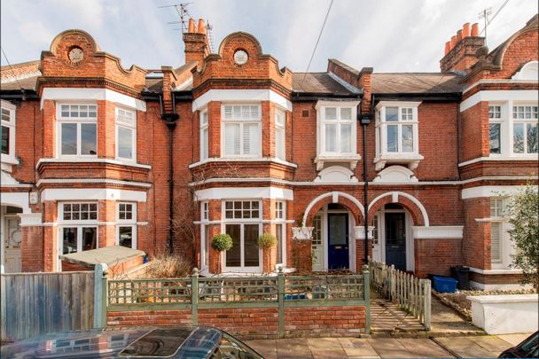 2 Bed Maisonette, Cowley Road, SW14 - Photo 1