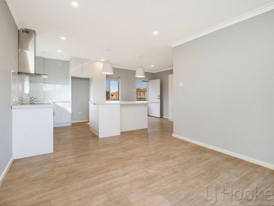 Renovated 2 Bedroom Apartment - Photo 1