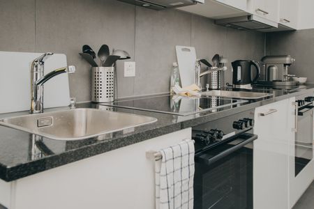 1 Zimmer, 30 m², 1. Stock - Photo 2