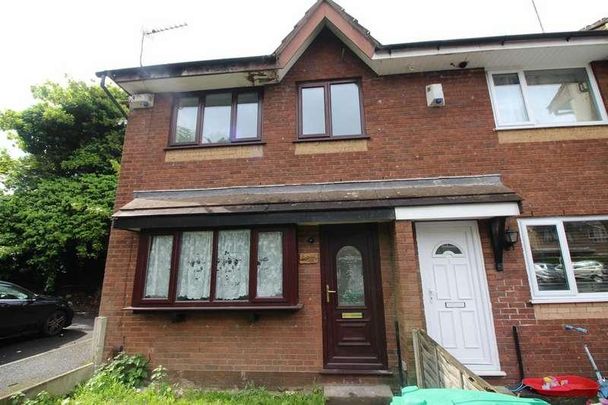 Abercarn Close, M8 - Photo 1