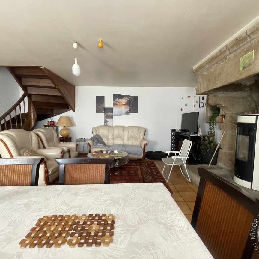 Location Maison 4 pièces 105m² CREHEN 22130 - Photo 1