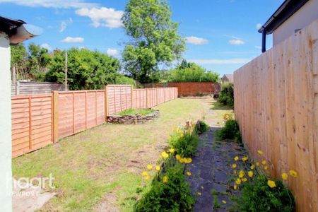 2 bedroom semi-detached house to rent - Photo 2