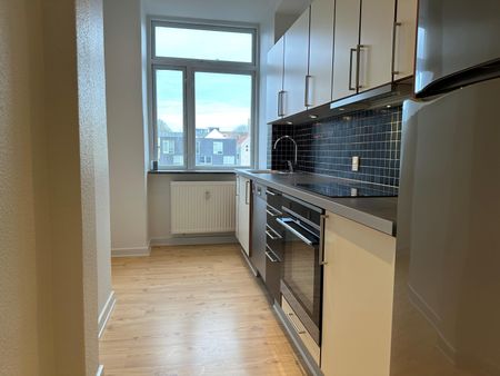 <b>Lys og velholdt 2-værelses lejlighed </b><br> - Foto 2