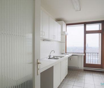 Ruim 3-slaapkamer appartement met uniek zicht op Gent - Foto 1