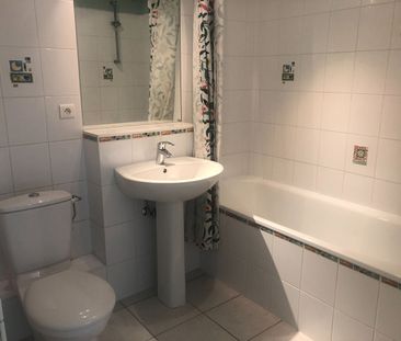 Location Appartement 2 pièces 46m² ESCHAU 67114 - Photo 5