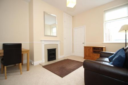 2 bedroom Flat to rent in Sandringham Road, South Gosforth, Newcastle upon Tyne - Photo 4