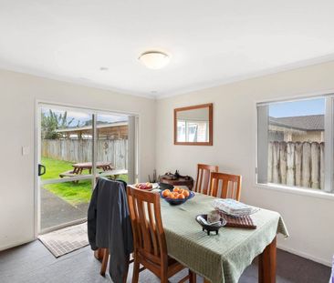 12 Rock Daisy Crescent, Mangere, Auckland - Photo 2