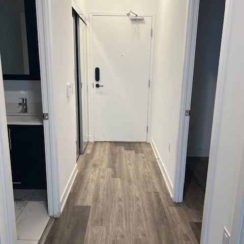 For Lease - 95 Oneida Crescent Unit# 1101, Richmond Hill, Ontario - Photo 1