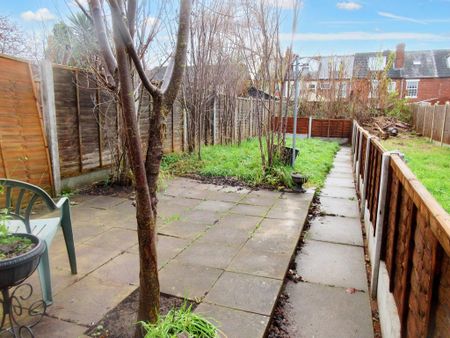 2 bedroom terraced house to rent - Photo 5