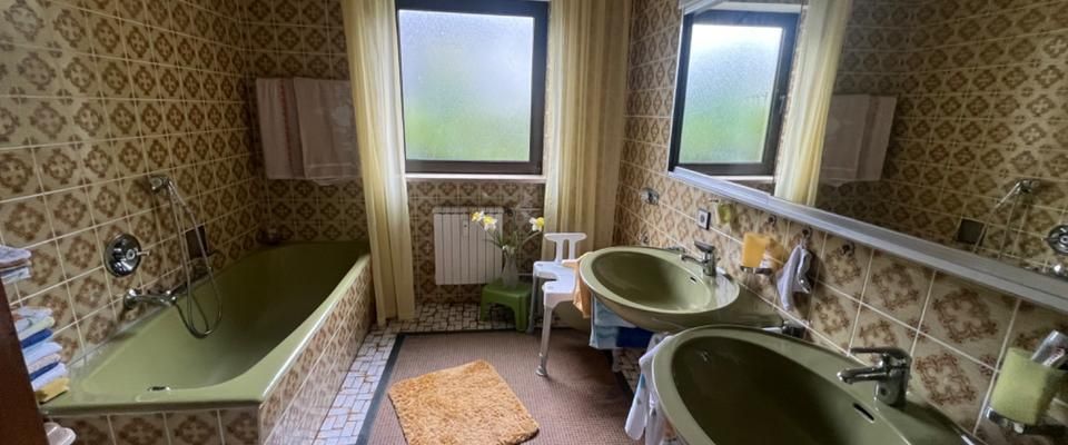 Geräumige und gepflegte 5-Zimmer-WHG in Wassertrüdingen - Photo 1