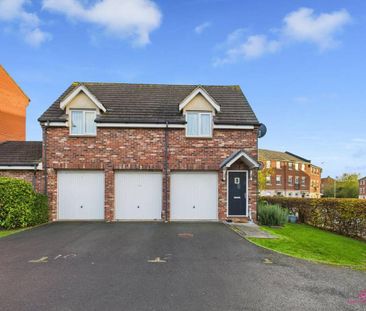 2 bedroom coach house to rent - Photo 5