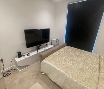 Room in a Shared Flat, London, HA0 - Photo 4