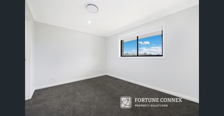 77 Tenth Avenue, Austral, NSW 2179 - Photo 4